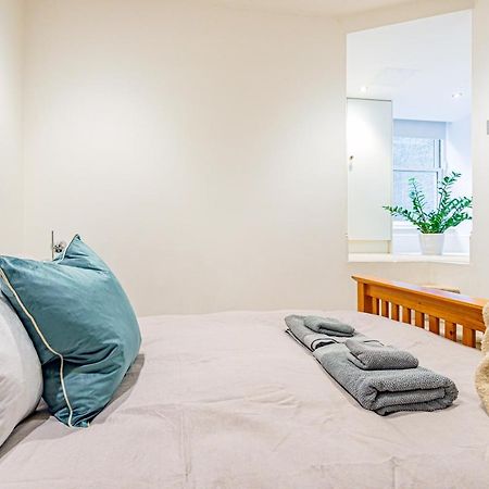 Arcore Premium Rental Shaftesbury Avenue Лондон Екстериор снимка