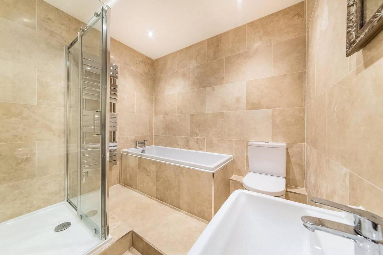 Arcore Premium Rental Shaftesbury Avenue Лондон Екстериор снимка