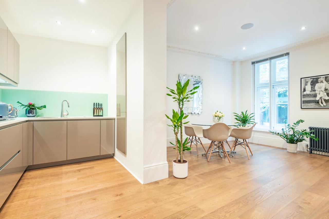 Arcore Premium Rental Shaftesbury Avenue Лондон Екстериор снимка